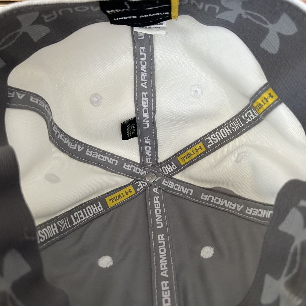 The Ritz Carlton Naples Under Armour Mens Hat Cap White Black Embroidered Med/Lg - Picture 10 of 11